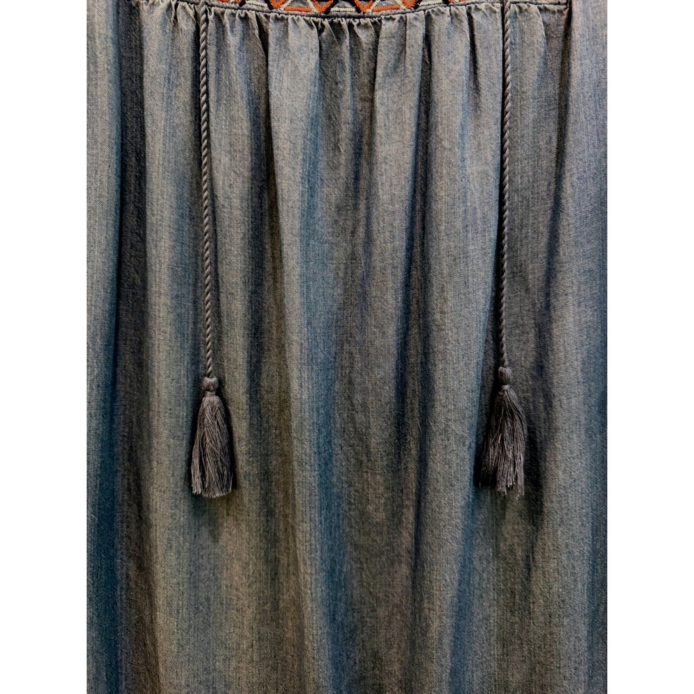 Old Navy Womens Blue Chambray Embroidered Boho Shift Dress Lyocell Medium New - Picture 6 of 7